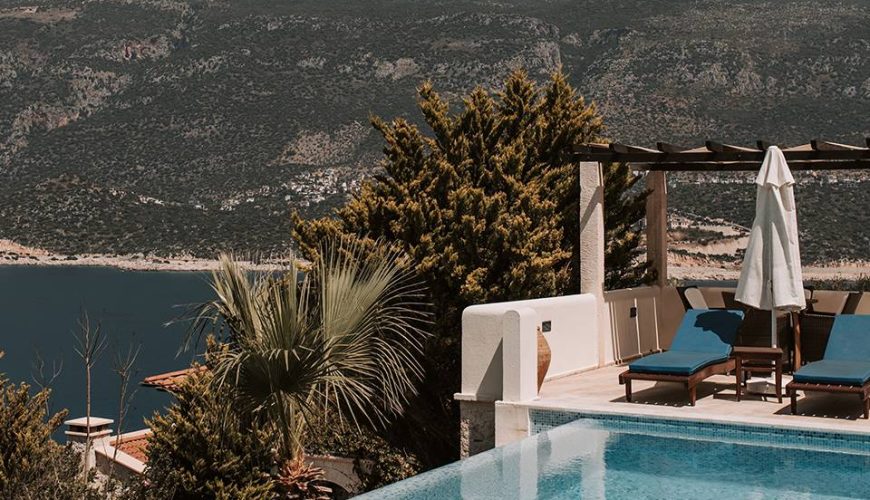 Things to See and Do When Visiting Japan