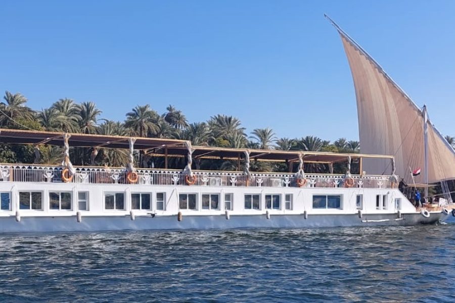 Sacred Lotus Dahabiya