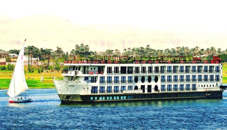 Luxor to Aswan Nile Cruise Journey from Hurghada