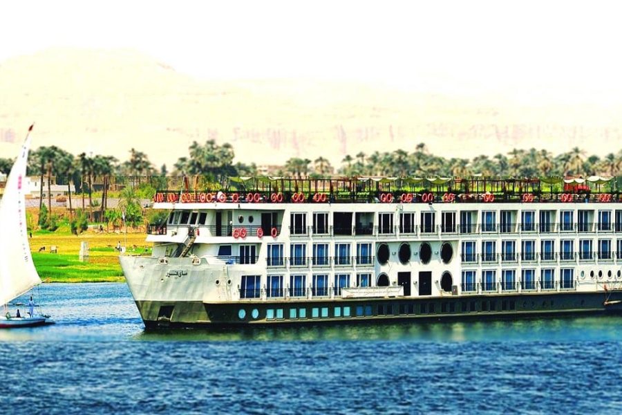 Luxor to Aswan Nile Cruise Journey from Hurghada