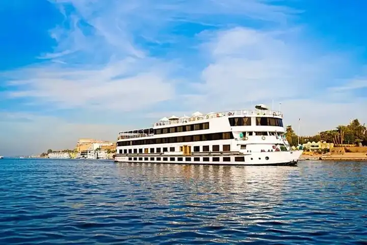 Family Nile Cruise Egypt: Best Ships, Ages & Tips 2026