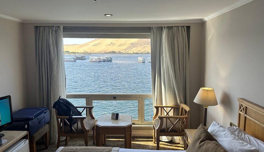 nile cruise laundry service